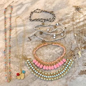 Bundle of 7 vintage necklaces